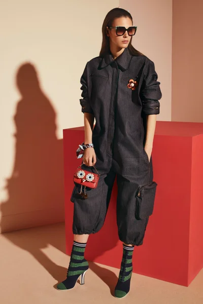 Look 15